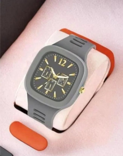Man's Black Analogue Watch Lightweight Casual